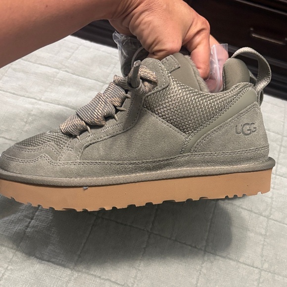 UGG Sage Green Sneakers with Beige Highlights - Picture 3 of 3